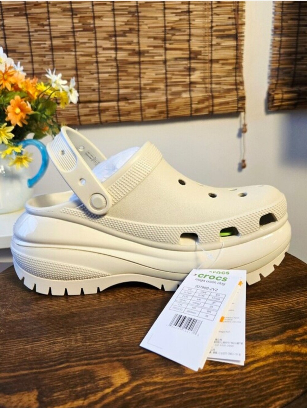 NWT CROCS Mega Crush Platform Clogs